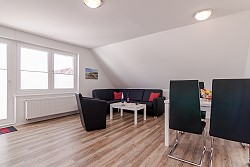 Apartement 8 Wohn-Schlafraum mit gemtlicher Sitzecke